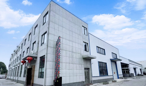 <p>扬州信之诺机械有限公司是中国饮料工业协会，中国酒业协会，中国食品工业协会啤酒专业委员会会员单位。公司地处京杭大运河畔，千年古驿高邮城南工业区。</p><p>公司自创办以来坚持以“质量是企业的生命”的服务理念，为啤酒、黄酒、白酒、调味品、饮料、生物化工等行业提供各种成套设备。受到了百事可乐、农夫山泉、达利园、青岛啤酒集团、华润啤酒集团、燕京啤酒集团、镇江香醋、老大同、淘大酱油、古越龙山、会稽山黄酒等国内外知名厂家的一致好评。本公司坚持以专业/创新/诚信为宗旨，于全国各地新老客户携手合作共创美好未来。</p>